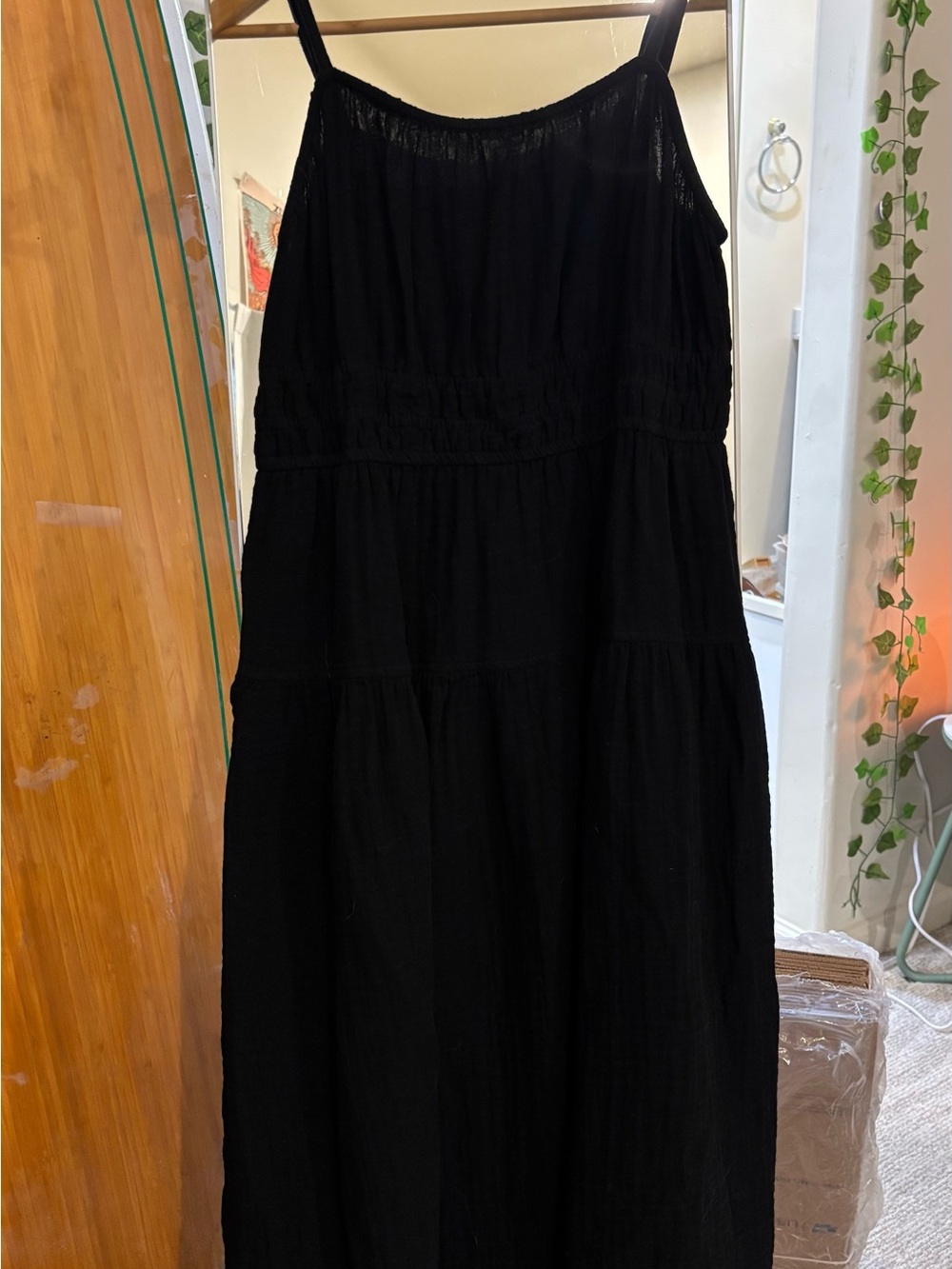 Old Navy Black Tiered Spaghetti-Strap Maxi Dress Medium